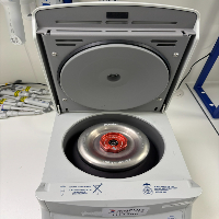 Eppendorf 5424 Centrifuge image 2